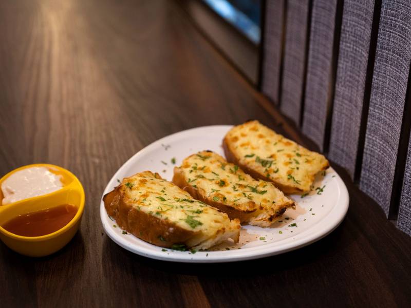 Air Fryer Garlic Bread