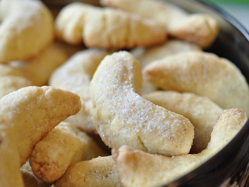 Almond Crescent Cookies