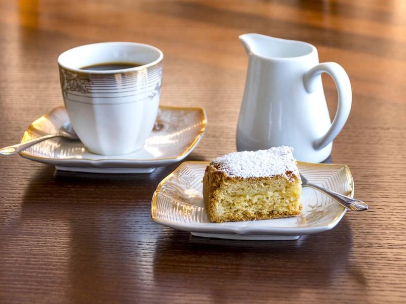 Apple Tea Cake