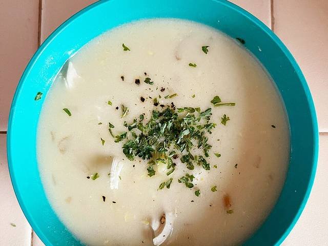 Ingredients and preparation for avgolemono soup