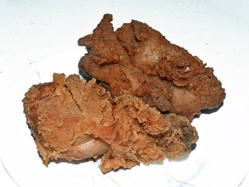 Ayam Goreng — Indonesian dinner recipe, served and ready to eat