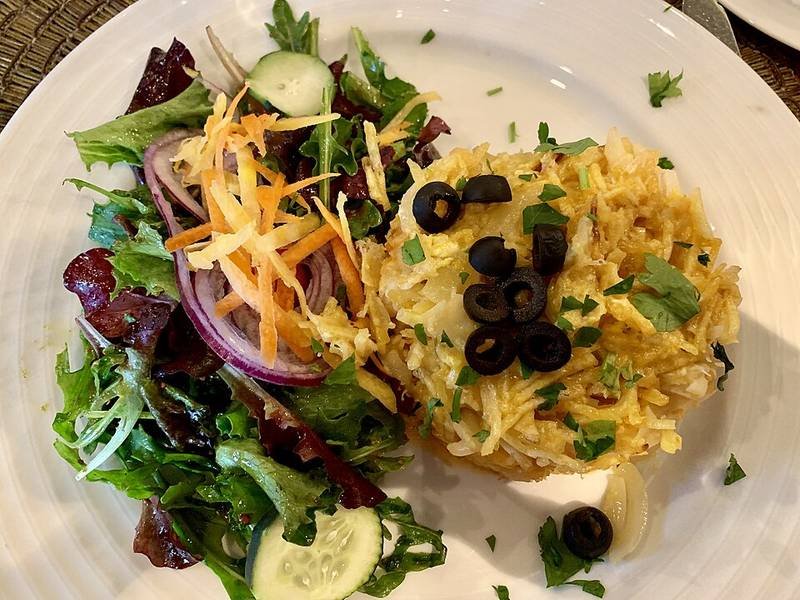 Bacalhau à Brás — Portuguese dinner recipe, served and ready to eat