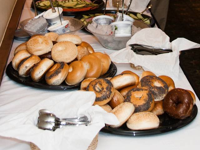 Ingredients and preparation for new york bagels