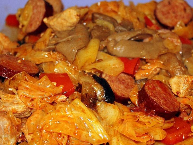 Bigos — Polish dinner recipe, served and ready to eat