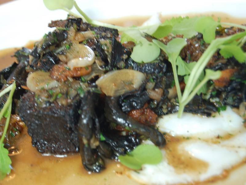 Boudin Noir aux Pommes — French quick meals recipe, served and ready to eat