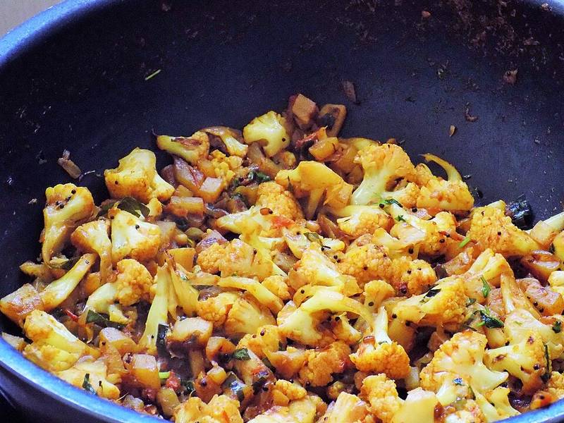 Cauliflower Curry