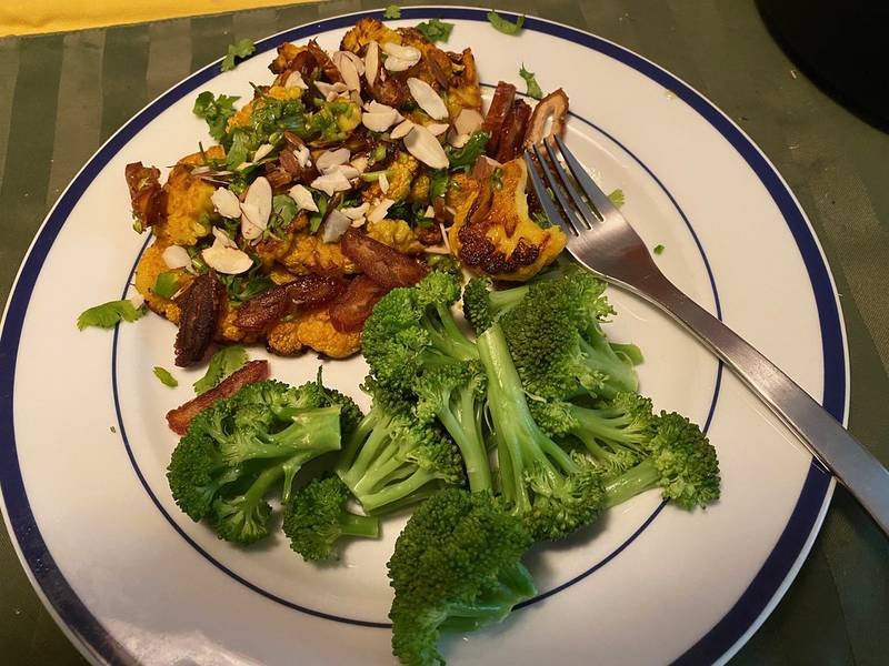 Roasted Cauliflower Steaks — American healthy recipe, served and ready to eat