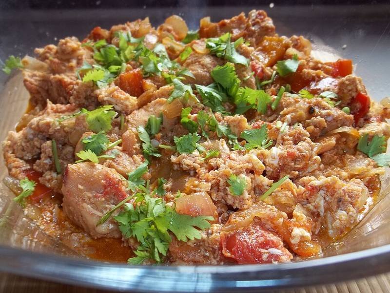 Chakhokhbili — Georgian dinner recipe, served and ready to eat