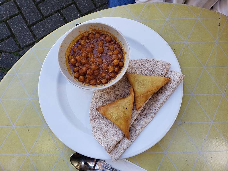 Chana Masala — Indian healthy recipe, served and ready to eat