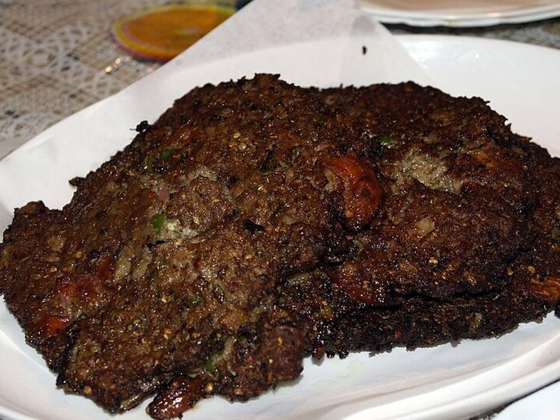 Chapli Kebab — Pakistani dinner recipe, served and ready to eat
