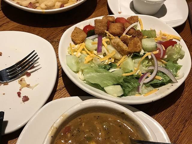 Ingredients and preparation for chicken tortilla soup