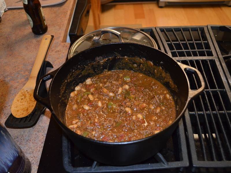 Chili con Carne — Mexican dinner recipe, served and ready to eat