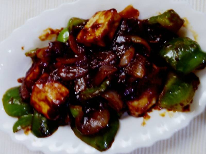 Chilli Paneer — Indian appetizers recipe, served and ready to eat