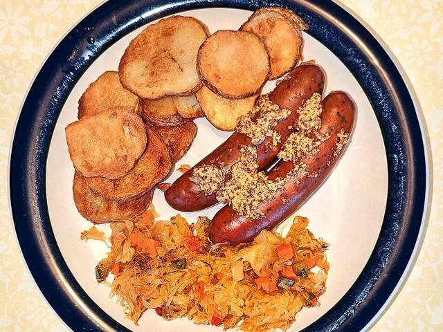 Ingredients and preparation for choucroute garnie