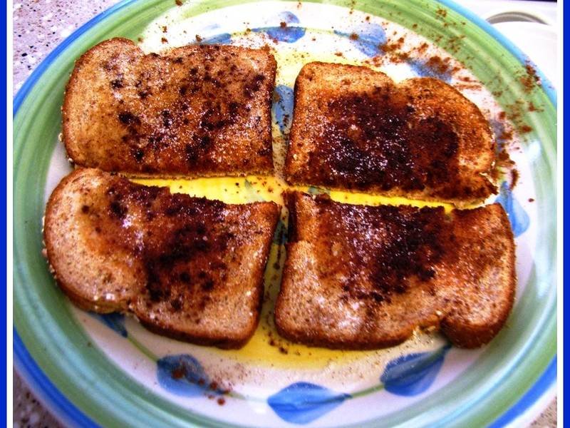 Cinnamon Toast, an American breakfast recipe — buttered cinnamon sugar toast