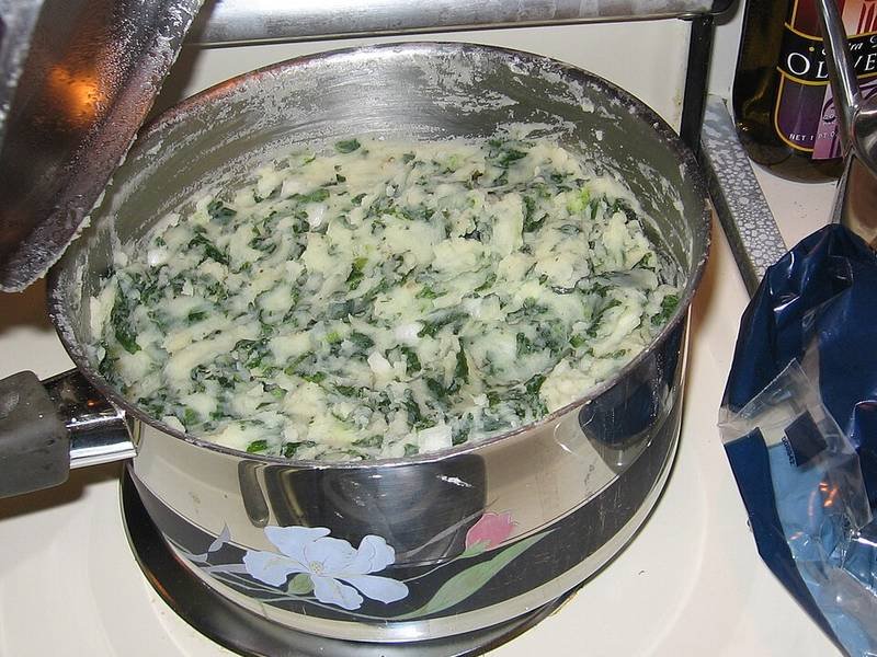 Colcannon — Irish dinner recipe, served and ready to eat