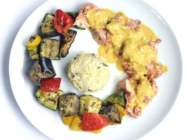 Ingredients and preparation for creamy parmesan polenta