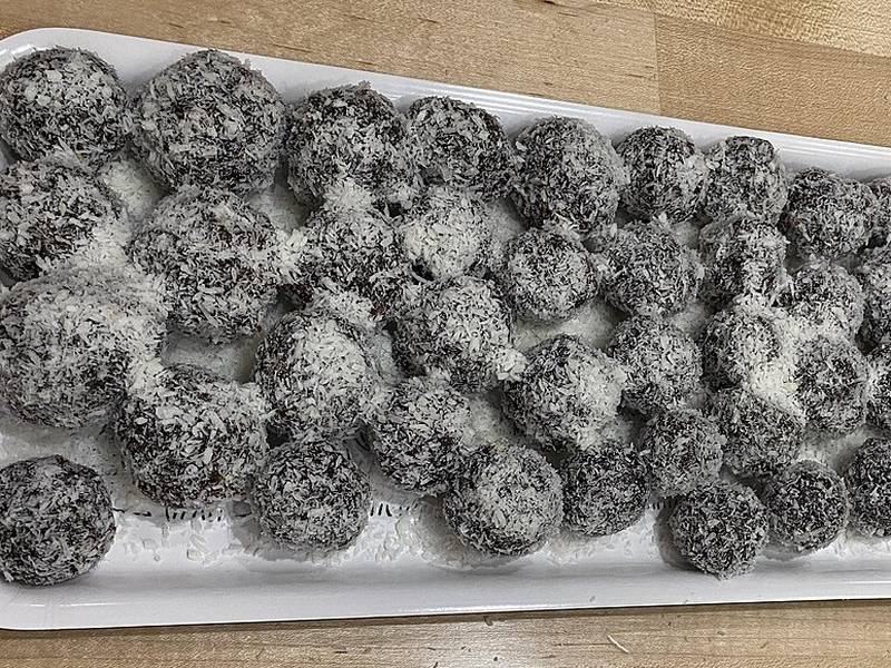 Date Balls