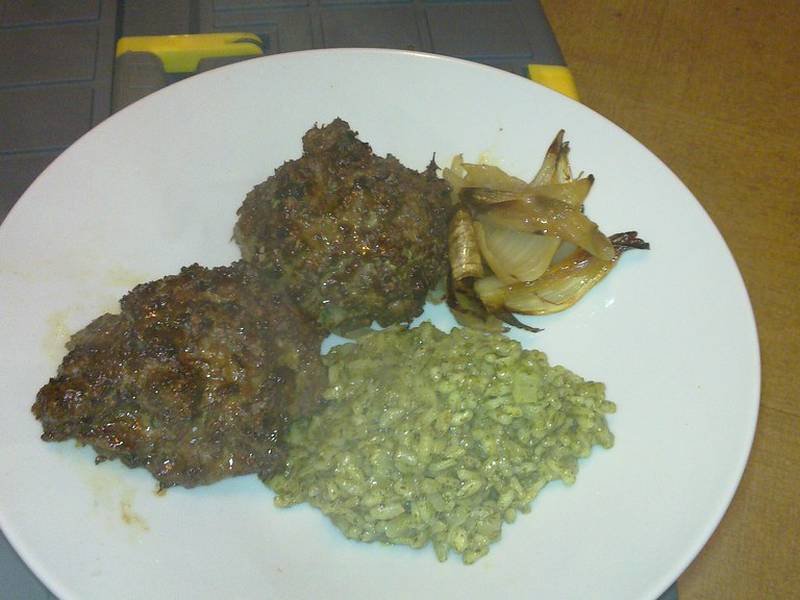 Faggots and Peas — British dinner recipe, served and ready to eat