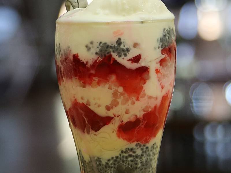 Falooda — Indian desserts recipe, served and ready to eat