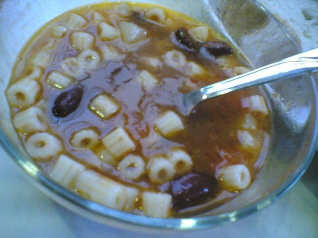 Ingredients and preparation for fasolada