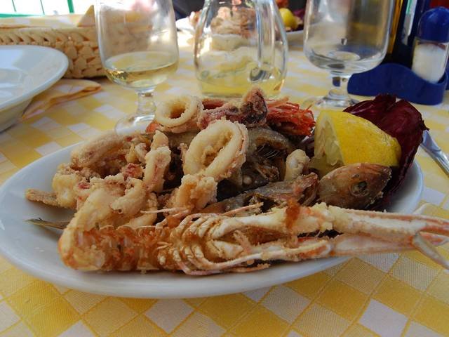Ingredients and preparation for fritto misto