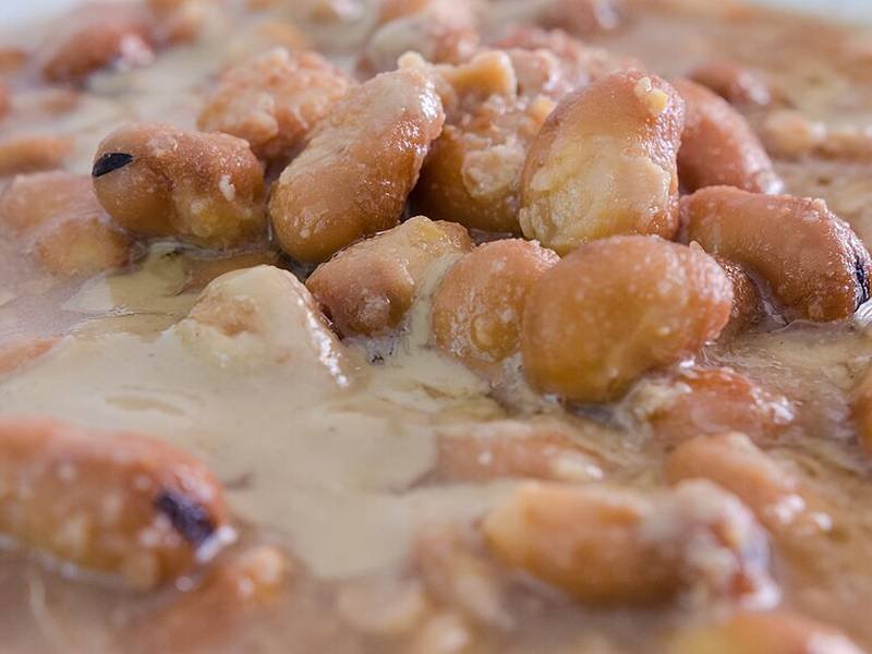 Ful Medames — Egyptian quick meals recipe, served and ready to eat