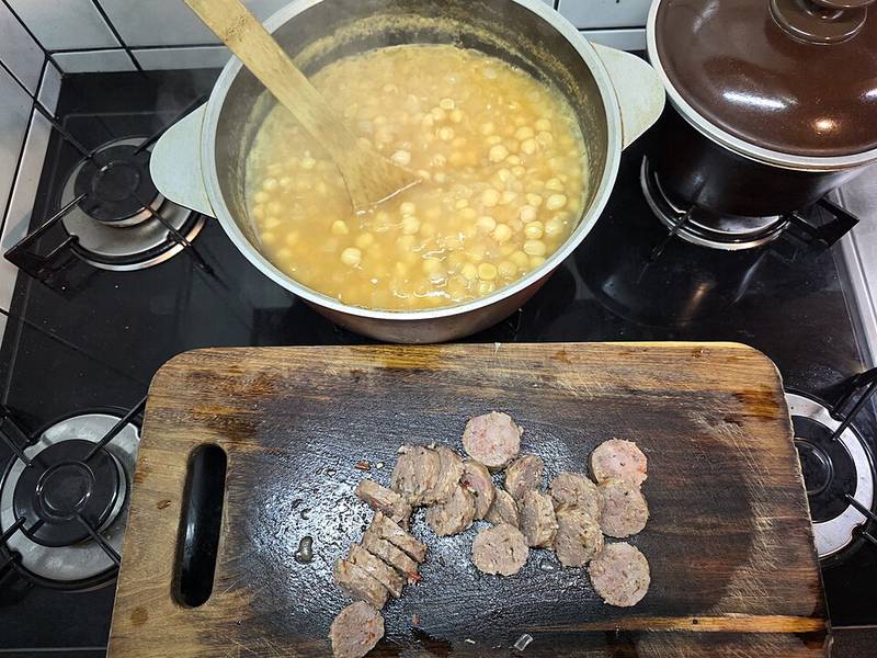 Garbanzos con Chorizo