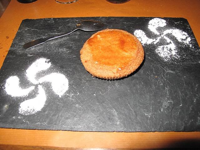Ingredients and preparation for gâteau basque