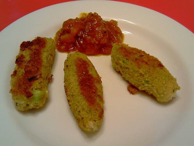 Ingredients and preparation for glamorgan sausages