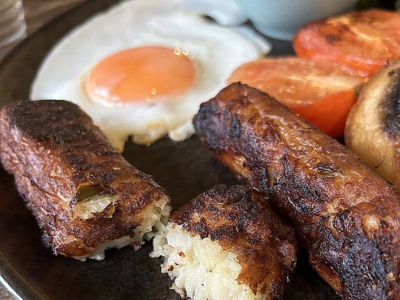 Glamorgan Sausages — Welsh lunch recipe, served and ready to eat