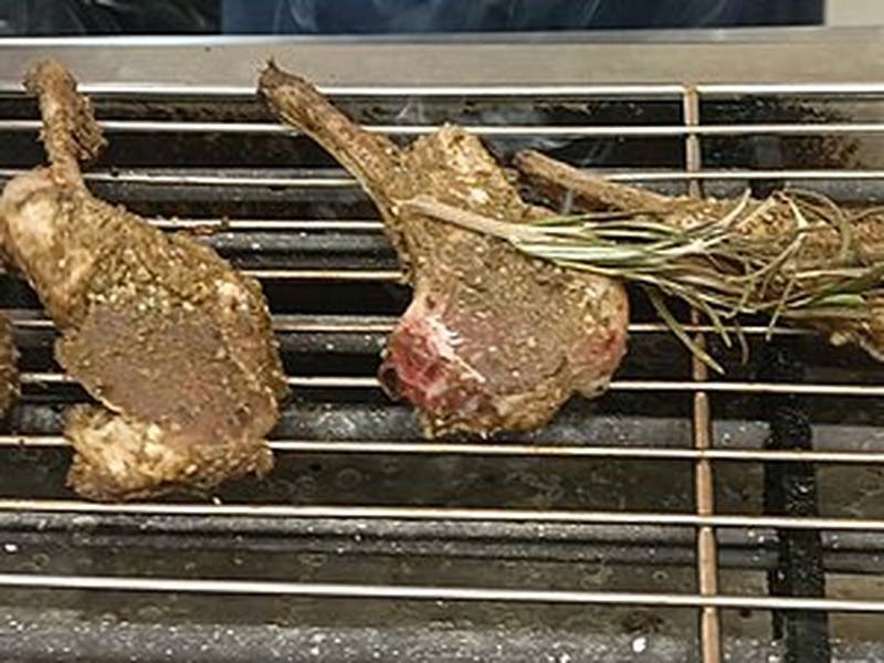 Grilled Lamb Chops, an Australian dinner recipe — lamb chops on the barbecue