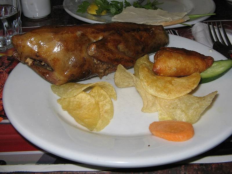 Hamam Mahshi — Egyptian dinner recipe, served and ready to eat