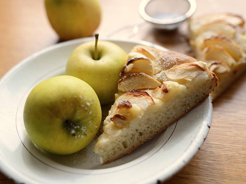 Irish Apple Cake