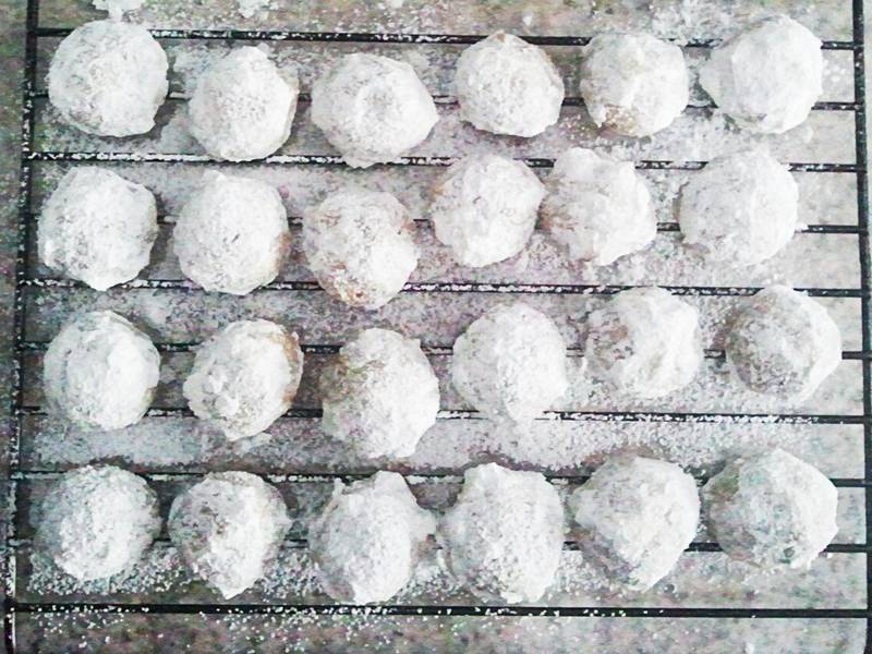 Italian Wedding Cookies
