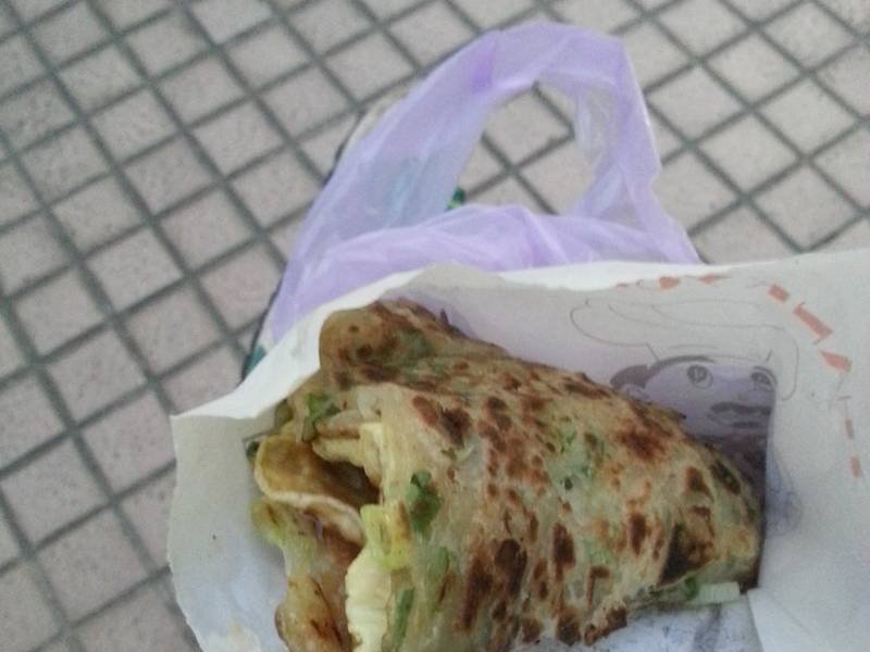 Jianbing — Chinese breakfast recipe, served and ready to eat