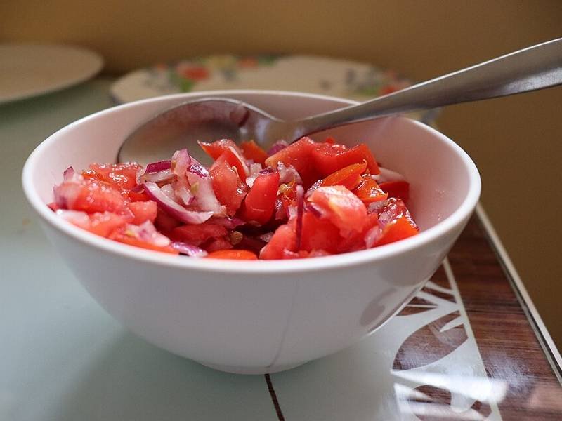 Kachumbari — Kenyan healthy recipe, served and ready to eat