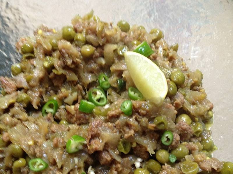Keema Matar — Indian dinner recipe, served and ready to eat