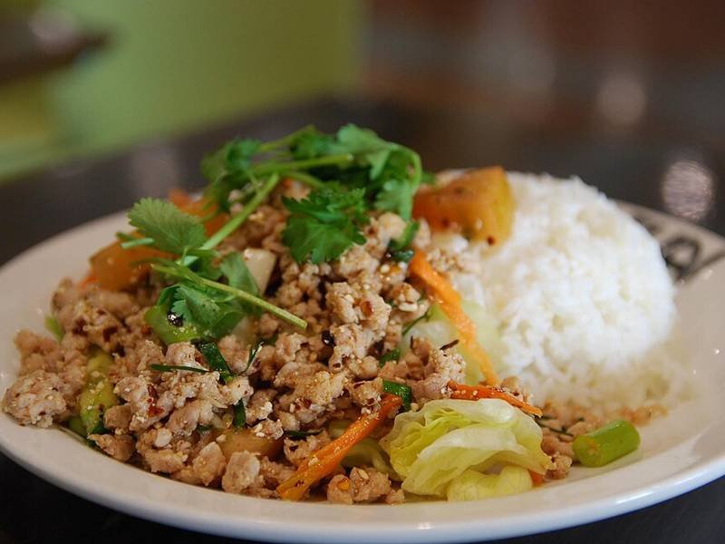 Larb Gai — Thai healthy recipe, served and ready to eat
