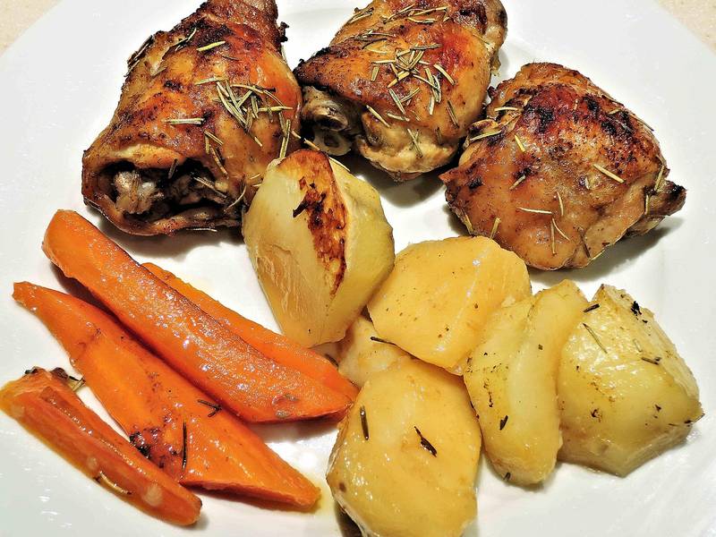 Lemon Herb Chicken Thighs