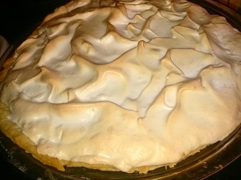 Lemon Meringue Pie — American desserts recipe, served and ready to eat