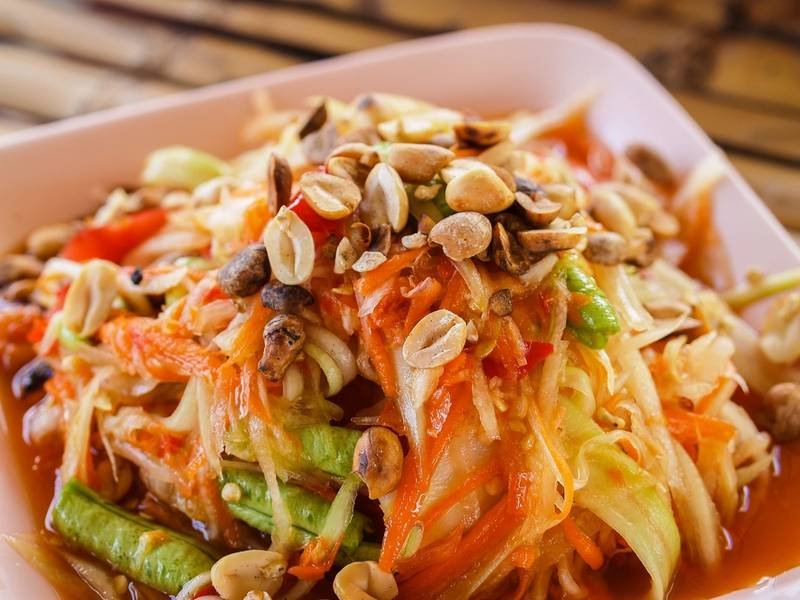Chicken Lo Mein — Chinese quick meals recipe, served and ready to eat