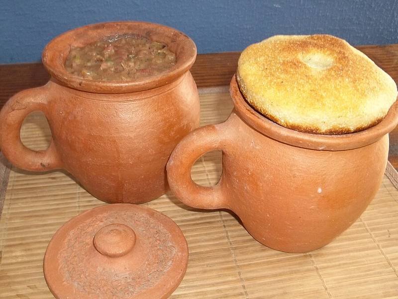 Lobio — Georgian dinner recipe, served and ready to eat