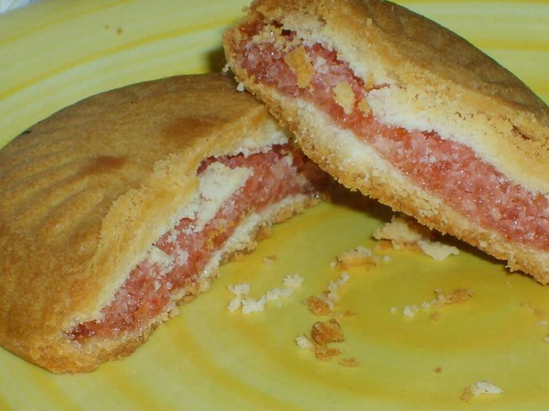 Maamoul — Lebanese desserts recipe, served and ready to eat