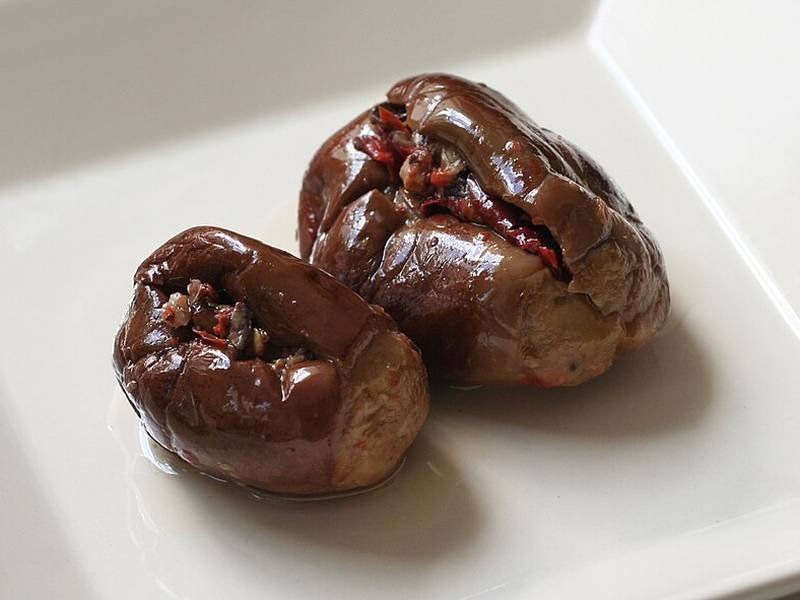 Makdous — Lebanese appetizers recipe, served and ready to eat