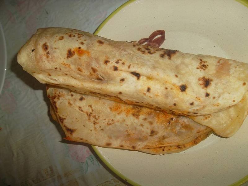 Mlawi — Tunisian baking recipe, served and ready to eat