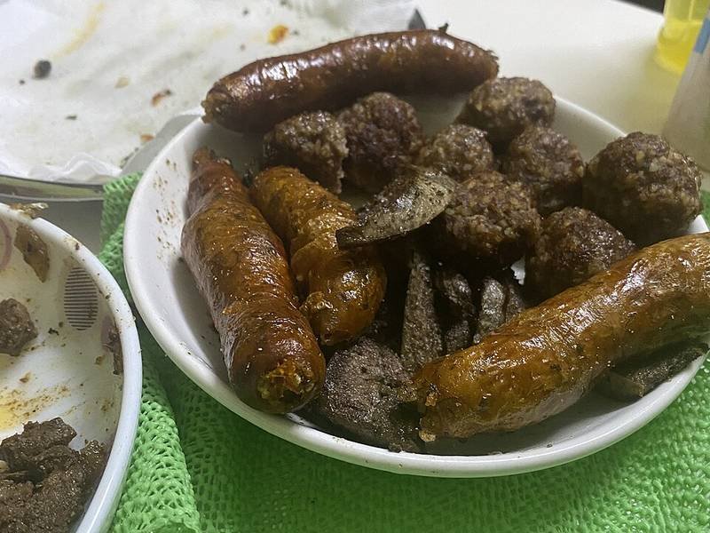 Mombar — Egyptian dinner recipe, served and ready to eat