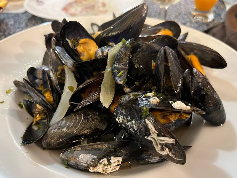 Moules Marinières — French dinner recipe, served and ready to eat