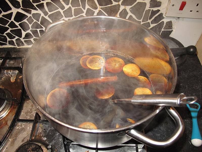 Mulled Cider — British drinks recipe, served and ready to eat