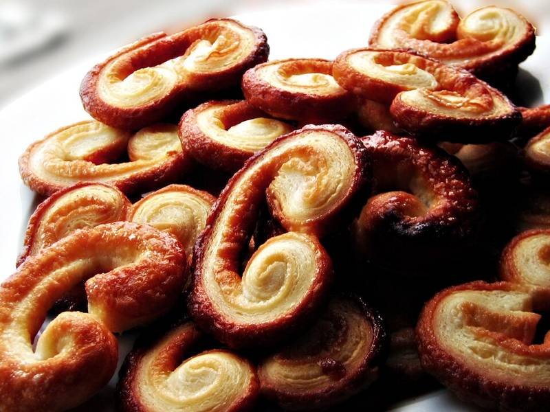 Palmiers — French baking recipe, served and ready to eat